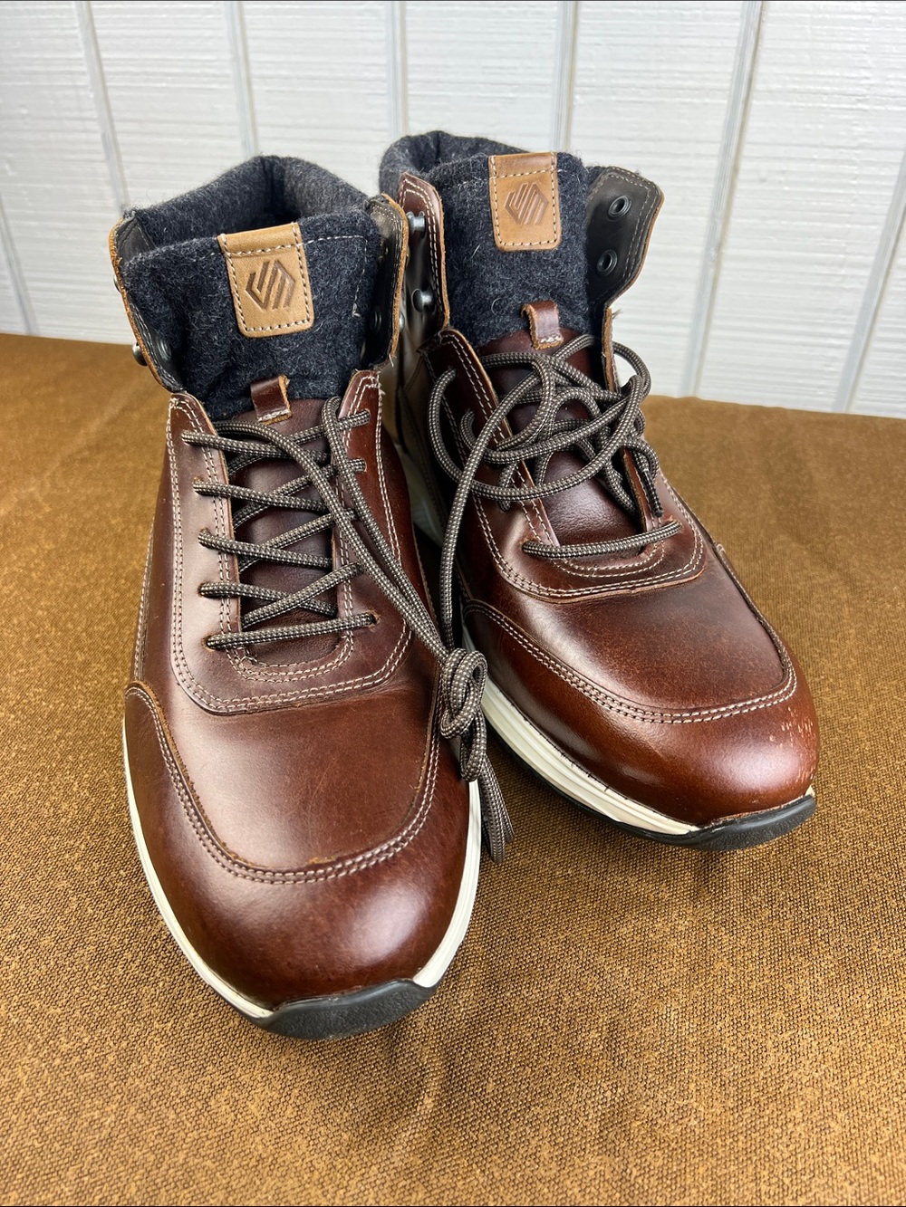 Johnston & Murphy Dark Brown Leather Lace-Up Casual Boots